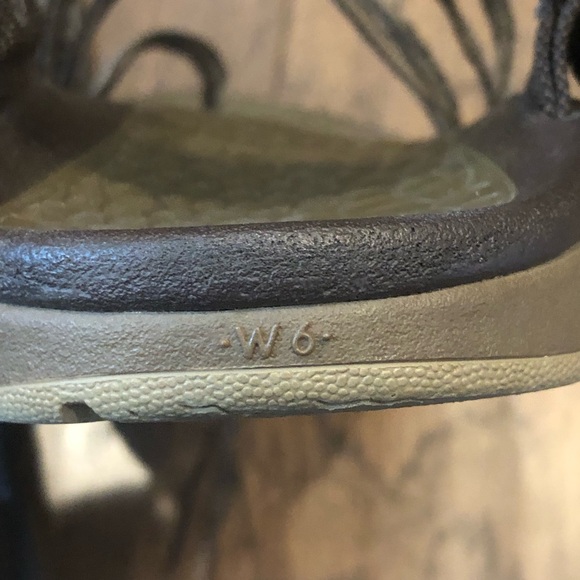 Chaco Updraft Ecotread Size 6 - Picture 5 of 6